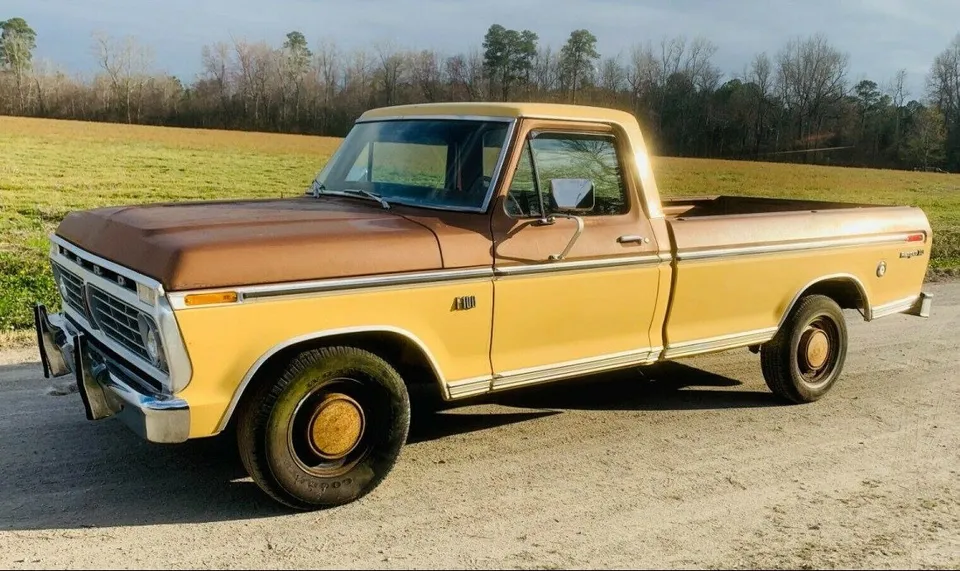 Looking for 70s ford