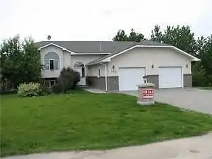 Elegant Family Home in Thompson Manitoba