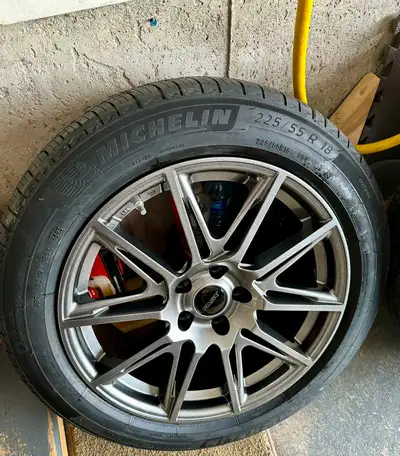 Ensemble 4 mags Fast Wheels + 4 pneus de 18 pouces Michelin Primacy 4 saisons à l’état neuf (moins d...