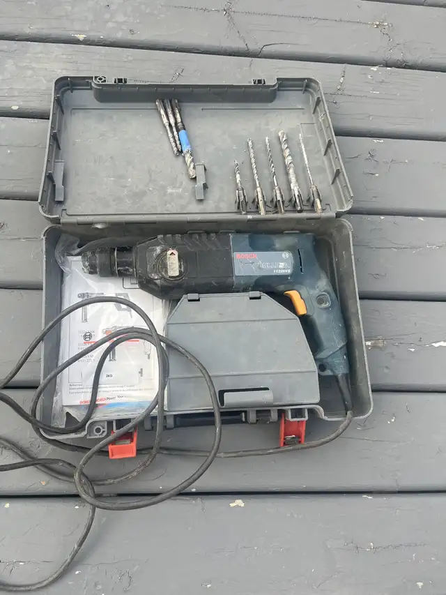 Bosch Hammer Drill in Power Tools in Calgary - Image 2