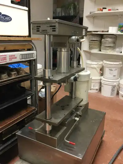 Presse à Tarte Comtec 2200, View more