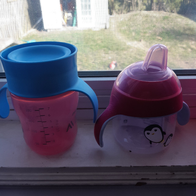 Munchkin sippy/training cups FOR TRADE in Feeding & High Chairs in Hamilton