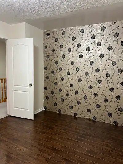 Bedroom Available for a Girl In sharing