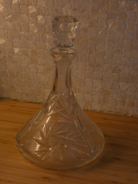 Big Bottom Crystal decanter with stopper