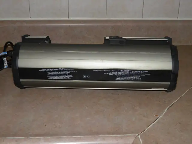 Martin Mania SCX 500 Scanner Lighting Effects. Club, Bar, DJ in General Electronics in City of Toronto - Image 11