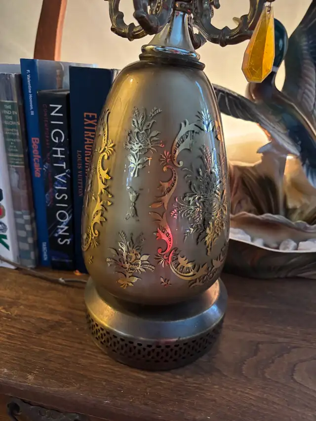 vintage lamp in Indoor Lighting & Fans in St. Catharines - Image 5