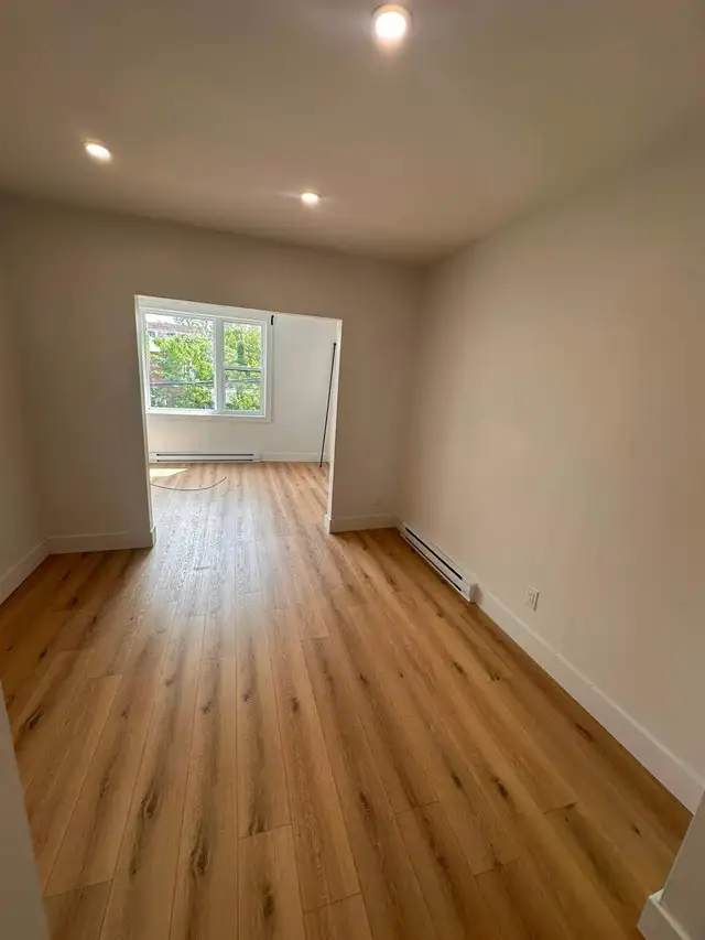 Studio a louer 4790 Sainte Catherine Est in Long Term Rentals in City of Montréal - Image 9