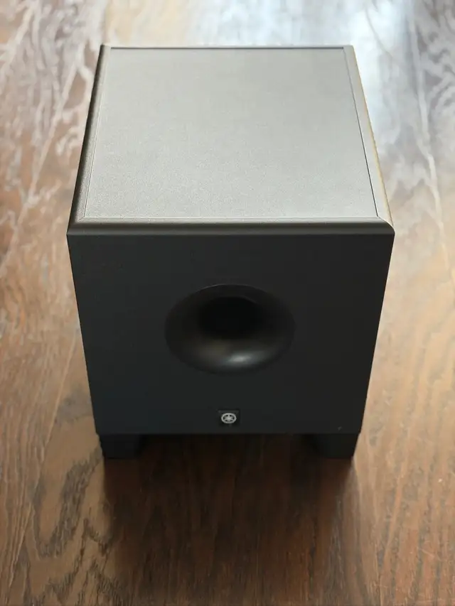 Yamaha HS8S Subwoofer in Pro Audio & Recording Equipment in London - Image 6