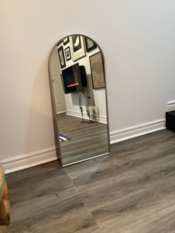 Unique wall mirror in Other in St. Catharines