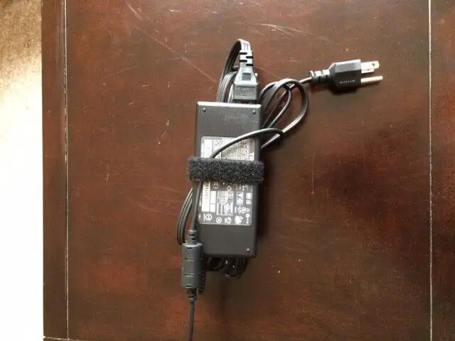 Toshiba Satellite P200-BW5 17" Laptop in Laptops in Belleville - Image 9