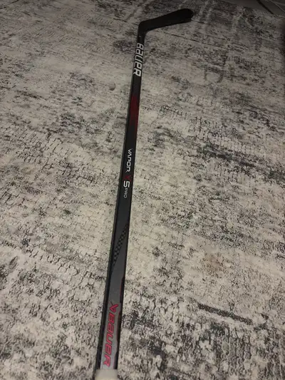  Bauer Vapor X5 Pro Hockey Stick – Never Used – [77/P92], View more