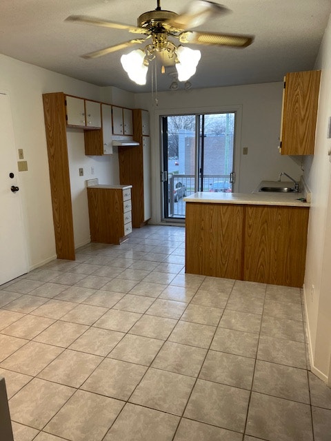 À LOUER - 4 1/2 - LAVAL CENTRAL — photo 1