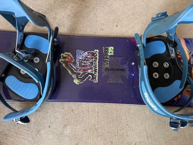 Sims Odyssey Snowboard with Fresh Bindings and Boots in Snowboard in Oakville / Halton Region - Image 3
