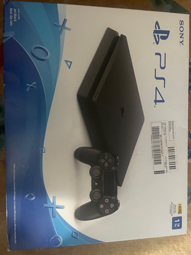  Sony PlayStation PS4   in Sony Playstation 4 in Ottawa