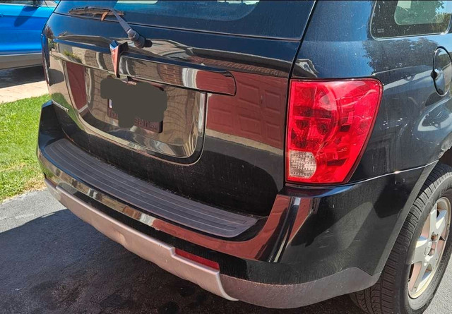 2008 Pontiac Torrent  in Cars & Trucks in St. Catharines - Image 2