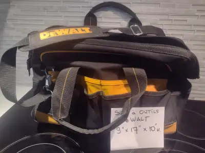 Prix demandé 30$ Sac à outils DeWALT Pro pour entrepreneurs à dessus ouvrant avec grand compartiment...