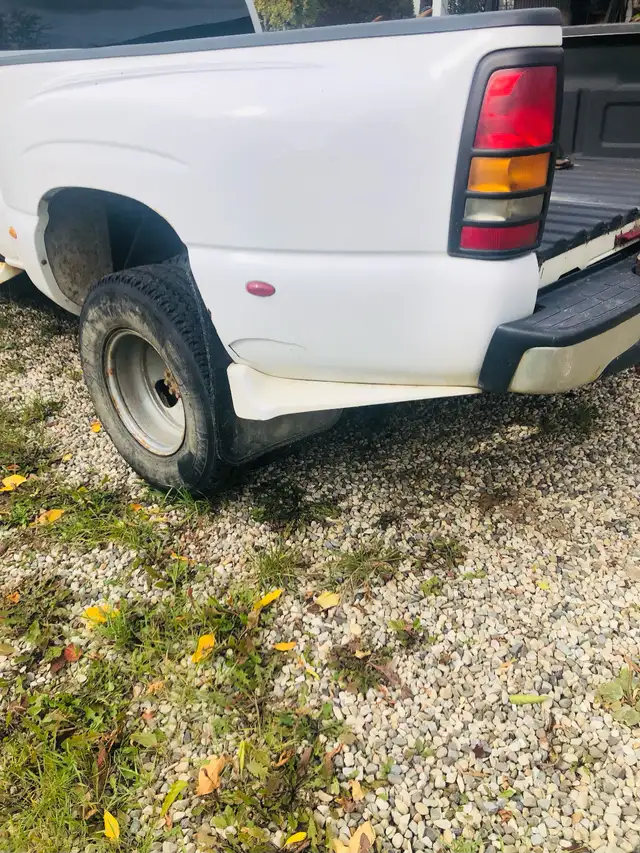 2002 GMC 3500 Extended Cab606845934587105287