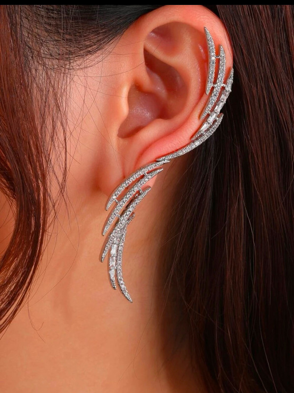 Stunning earrings dans Bijoux et montres  à Ouest de l’Île - Image 2