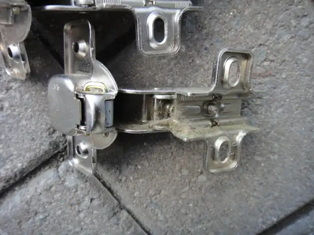Cabinet Hinge (2$ per hinge)589631741819637764