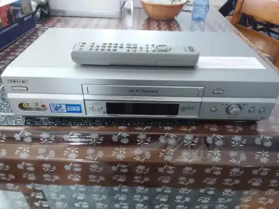 A vendre video cassette ricordeur, View more