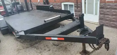 This is a used 6-ton trailer, perfect for hauling heavy loads with its sturdy construction. While it...