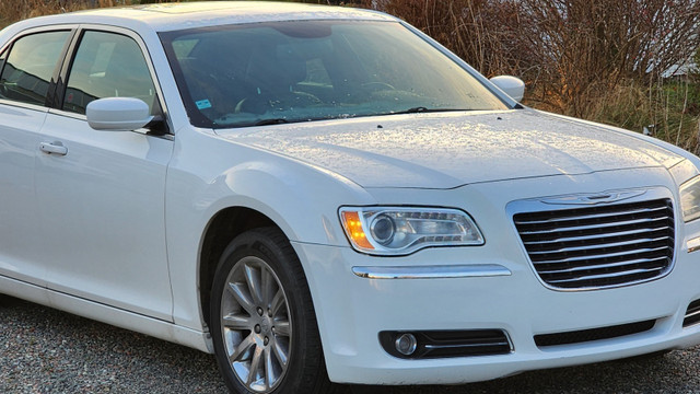 Chrysler 300 in Cars & Trucks in Cape Breton - Image 2