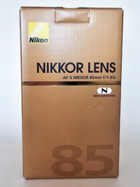 Nikon Nikkor AF-S 85mm f/1.4G N Professional Lens – BRAND NEW!