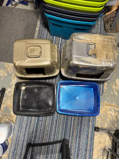 litter boxes   Top left has been taken, View more