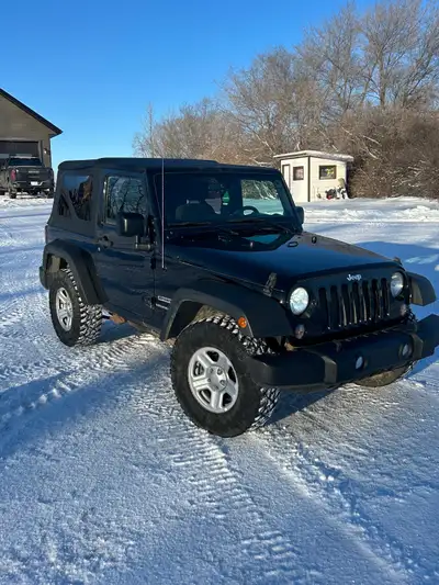 6 speed manual transmission, 3.6L V6 engine, Soft top, Great shape Asking $14900 obo