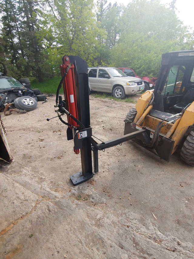 Skid steer log splitter  in Other in Winnipeg - Image 2