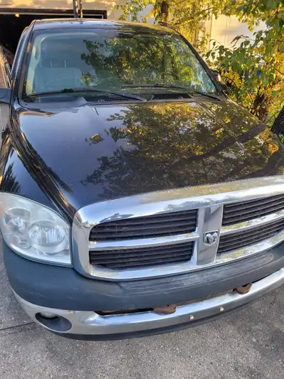 Black 2008 Dodge Ram 1500 Quad Cab, TRX4 Off Road Package Hemi 5.7 , Full Size Box Trailer Electric...