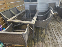 Patio set with 2 side chairs + side table