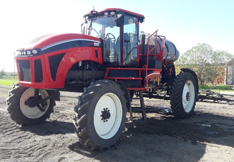 Apache AS1020 Sprayer Farming Equipment Strathcona County Kijiji