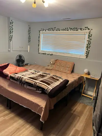 **Large Room for Rent – Perfect for 2 People | Close to MSVU | Available April 1, 2026** A very spac...