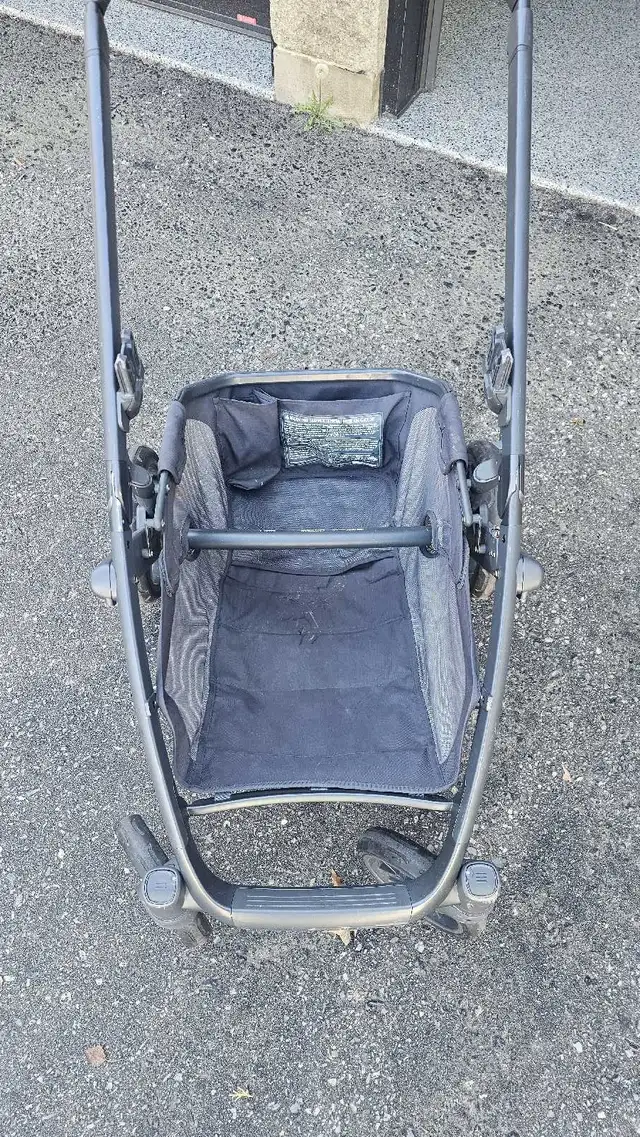Uppababy Vista V2 stroller in Strollers, Carriers & Car Seats in Barrie - Image 5