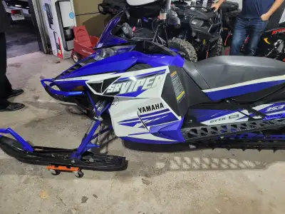 I am selling my used Yamaha SR Viper snowmobile, a reliable machine with 1572 kms on the odometer. T...