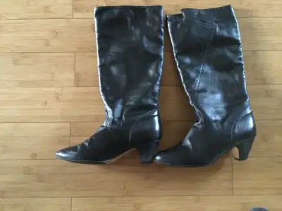 Ladies black leather knee high boots, size 9, View more
