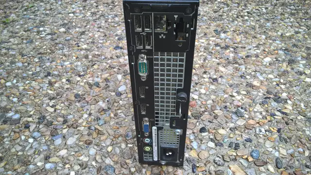 Dell Optiplex 7010 Ultra Small Form Factor desktop computer in Desktop Computers in City of Toronto - Image 3