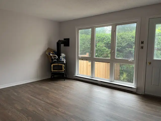 Comfortable townhouse for rent in Kanata. Two minutes to the 417 in Long Term Rentals in Ottawa - Image 20