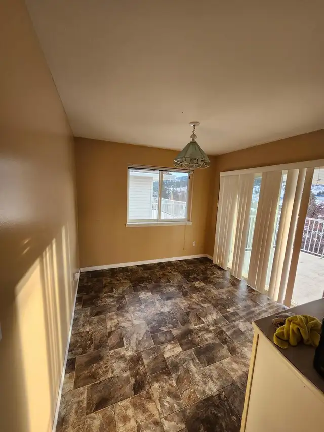 3 bedroom 2 bathroom house for rent in Long Term Rentals in Kamloops - Image 7