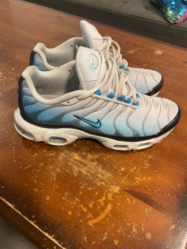 Air max plus dans Chaussures pour hommes  à Longueuil/Rive Sud - Image 2