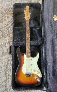 Fender Stratocaster XII FSR 12 string -- MINT with hard case