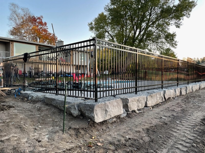 METAL FENCESTEEL FENCEIRON FENCEBRAND NEW32 PER LINEAR FOOT