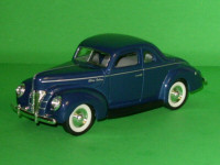 Ford / Diecast / 1940 / Bleu