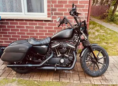 Moto Harley Davidson Iron 883 2022 3600 km Pare-brise a clip valise Harley Toile protectrice Harley
