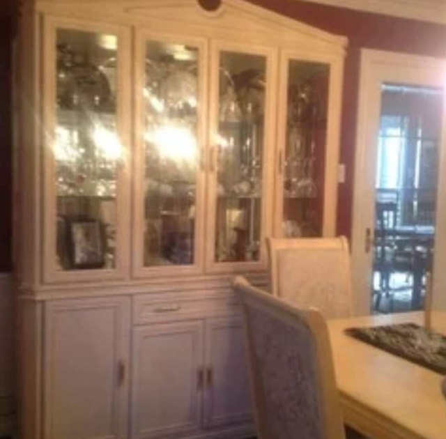 White Washed Oak Buffet/Hutch, Matching Table with 6 Chairs Hutches