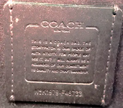 Authentic Purple Coach Bag was a good gift but not my style In excellent condition, clean both outsi...