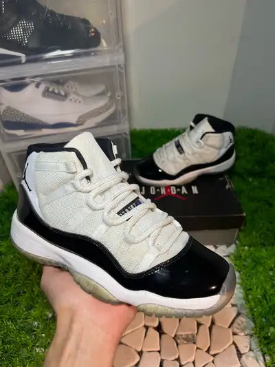 Size 6.5Y/8W - Air Jordan 11 Concord (2018), View more