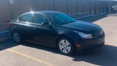2014 Cruze Chevy in perfect condition
