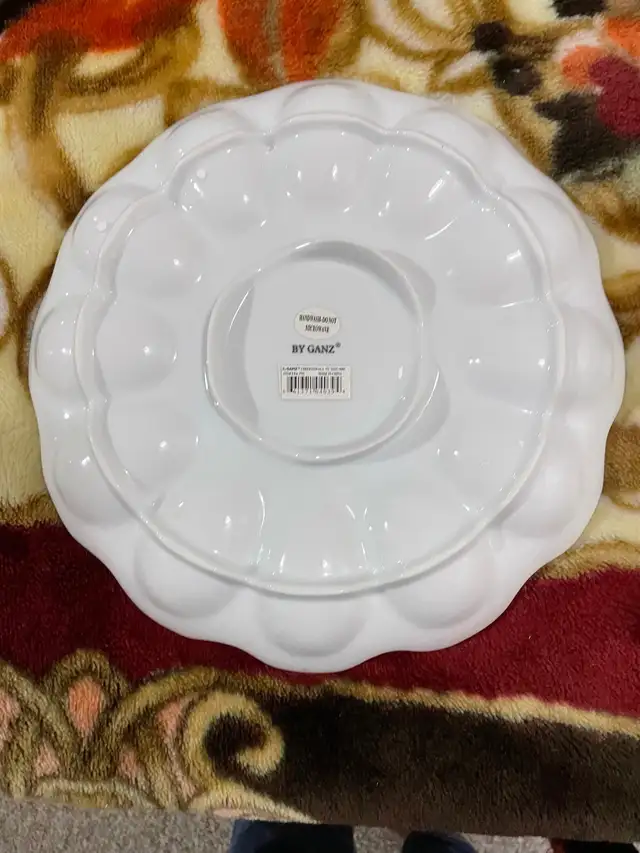 Porcelin deviled egg dish470038660924067841
